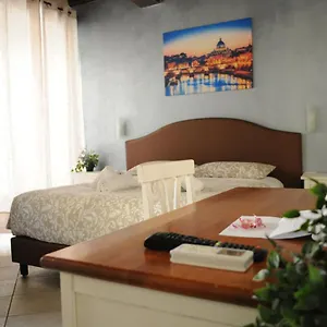 Re Monti ** Rome